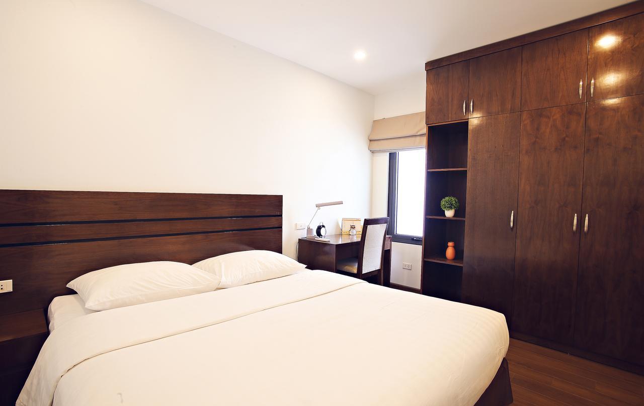 Poonsa Tran Thai Tong Hanoi