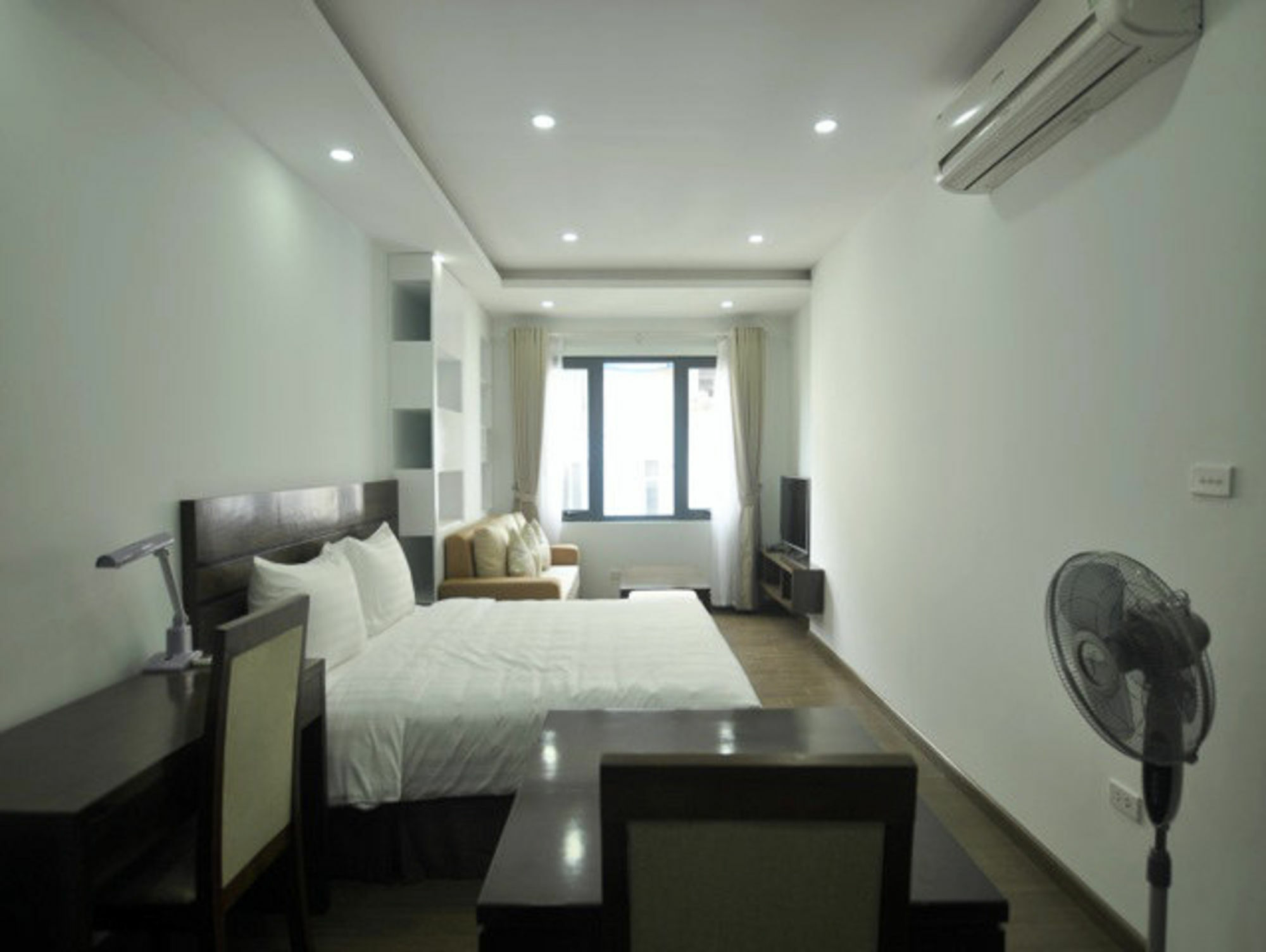 Poonsa Tran Thai Tong Apartment *